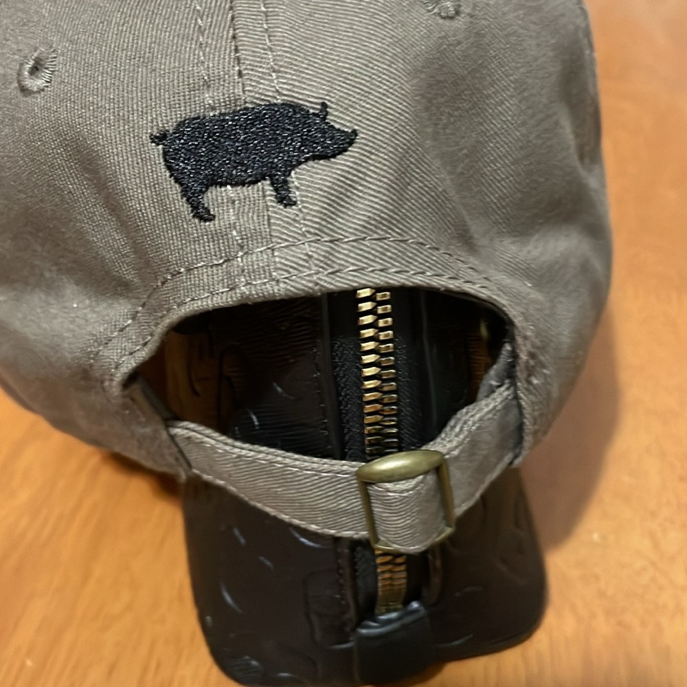 Hat - Picture 3 of 5